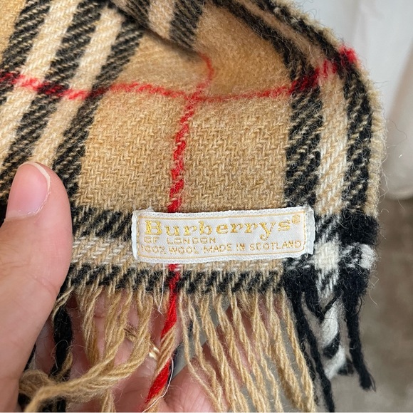 Burberry Vintage Iconic Nova Check Wool Scarf - Picture 4 of 6